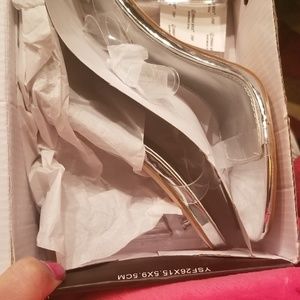 Silver glass pumps